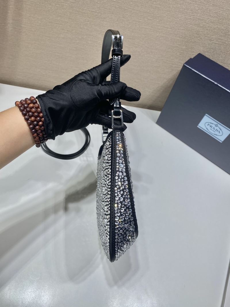 Pra*a cleo bags